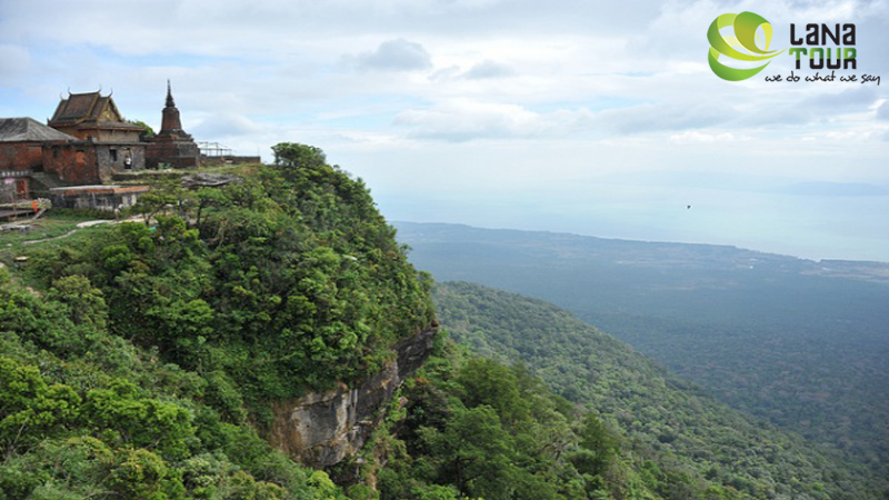 Le plateau et la région montagneuse au nord-est cambodge